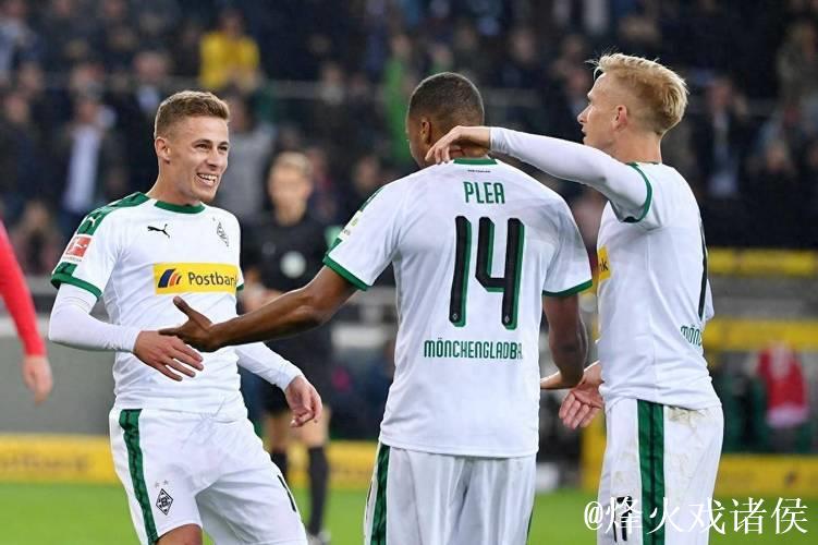 门兴格拉德巴赫vs沃尔夫斯堡：雷纳、尼科-埃尔